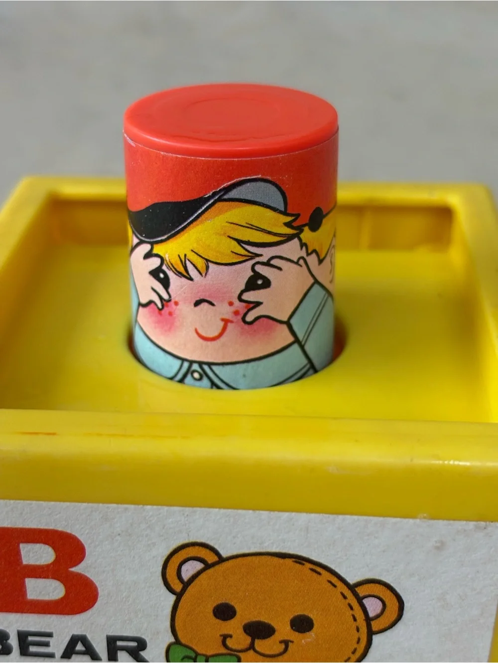 VTG 1970 Fisher-Price Peek-a-Boo Block pull toy, model #760.